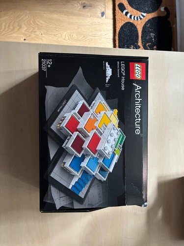 LEGO ARCHITECTURE: Lego House (21037)