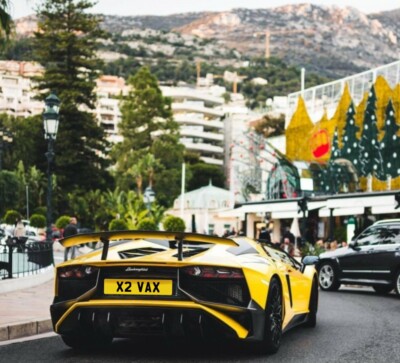 Privates datumsloses Nummernschild: X2VAX