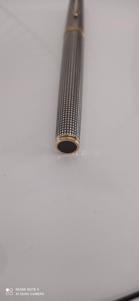 Stylo Plume Parker Premier - Argent Massif Ciselé - Plume Or 18K - Occasion