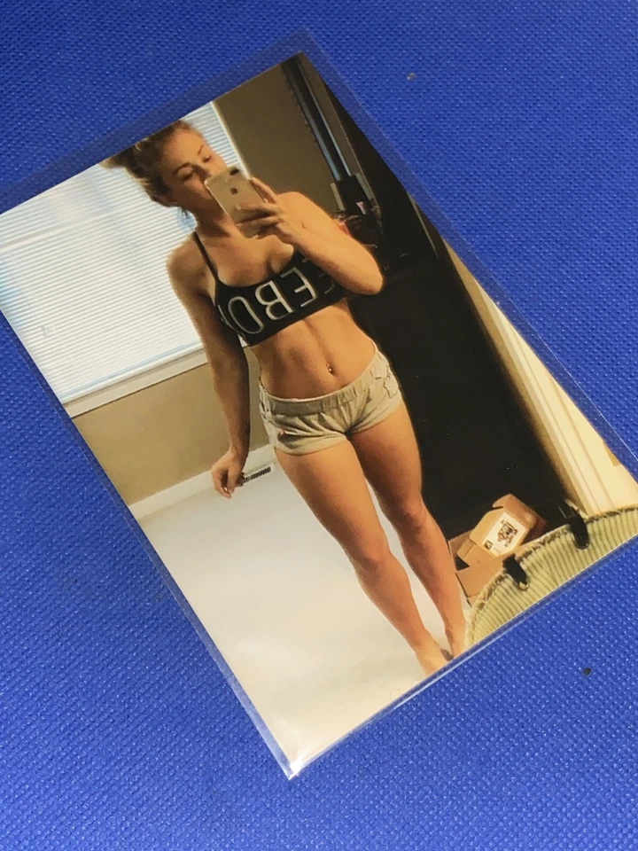 Foto reimpressão Paige VanZant sexy ufc bkfc wwe 4X6 em capa protetora - Imagem 2 de 3