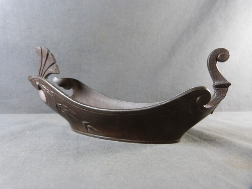 Art Deco bronze Empty Pocket in the shape of an Egyptian boat, circa 1930 - Picture 5 of 10