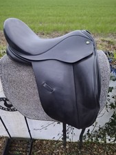 Ideal Suzannah 17.5 Black Xwide Dressage Saddle on a cob tree. 10 inch D to D