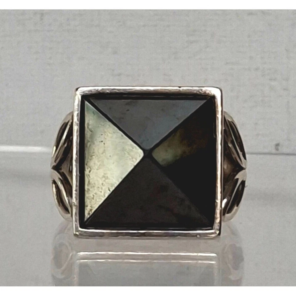 ANILLO PIRAMIDAL ESPINELA NEGRA PLATA ESTERLINA 925 GUIJARROSSTEIN-CORD STUDIO TALLA CIELO Foto 4 de 4