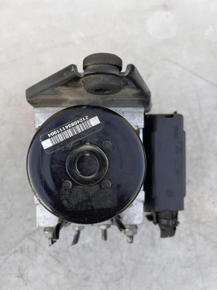 VOLKSWAGEN GOLF GEN 6 10/2008-03/2013 ABS PUMP/MODULATOR ON MOTOR 1KO 614 517 AT - image 2 of 4