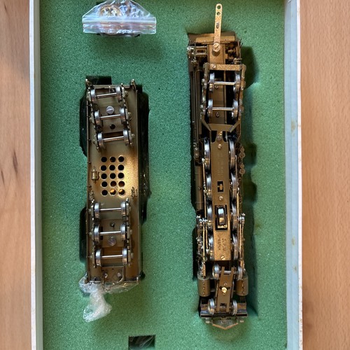 Overland Models 4-8-4 Brass Locomotive & Tender New HO Scale - Picture 10 of 13