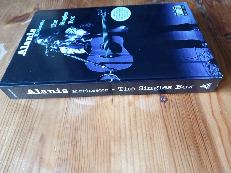 Alanis Morissette – The Singles Box - BOX SET - LIMITED EDITION NUMBERED - 5x CD - Bild 3 von 4