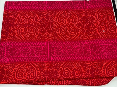 Marimekko Finland - Maija & Kristina Isola - Tulipunainen 1960-2000 Red 2 1/4 Yd