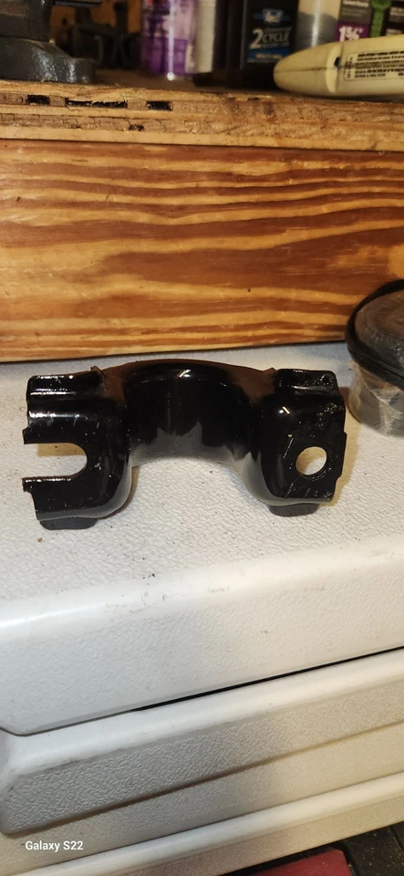 Toyota Tacoma 2010 barra estabilizadora/estabilizadora abrazadera de buje lado derecho Foto 3 de 3