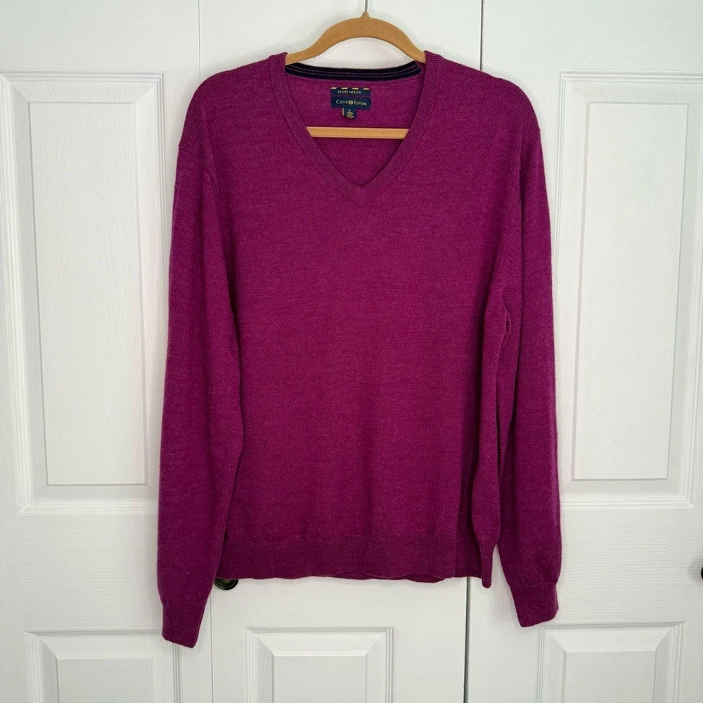 Club Room Estate Merino Wool V-Neck Sweater in Magenta size Large