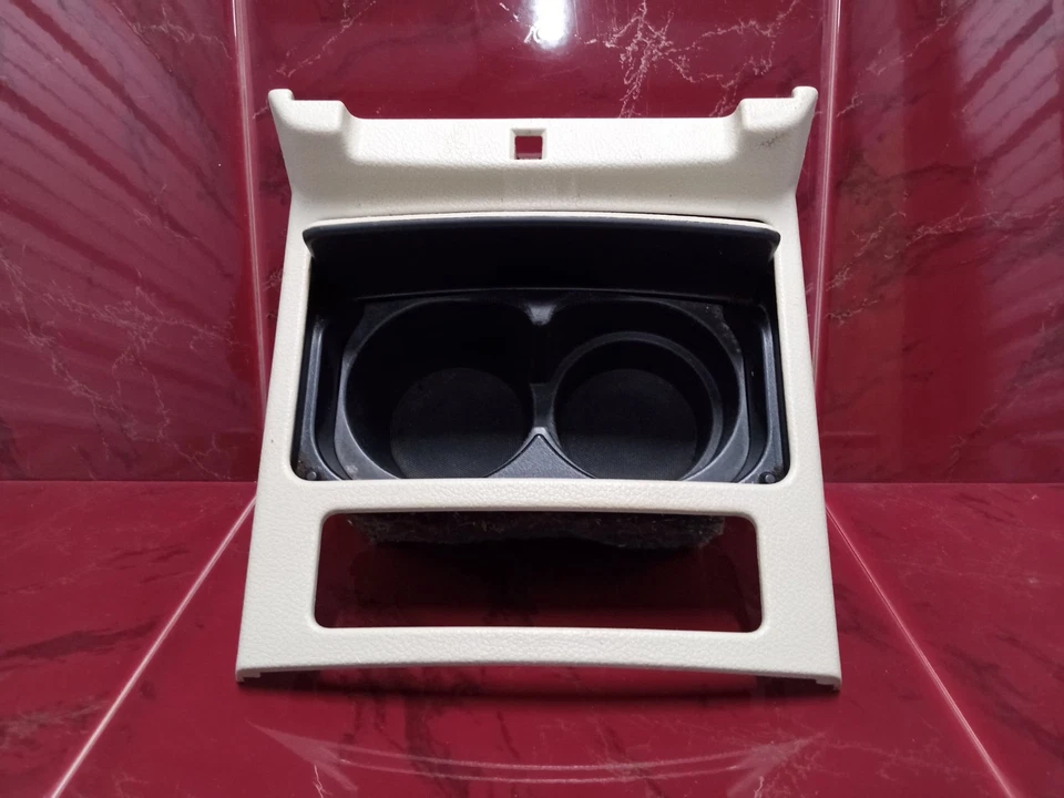 Portavasos delantero Infiniti M35 M45 2006-2007 consola central OEM/JDM #P10552A28000 Foto 2 de 4