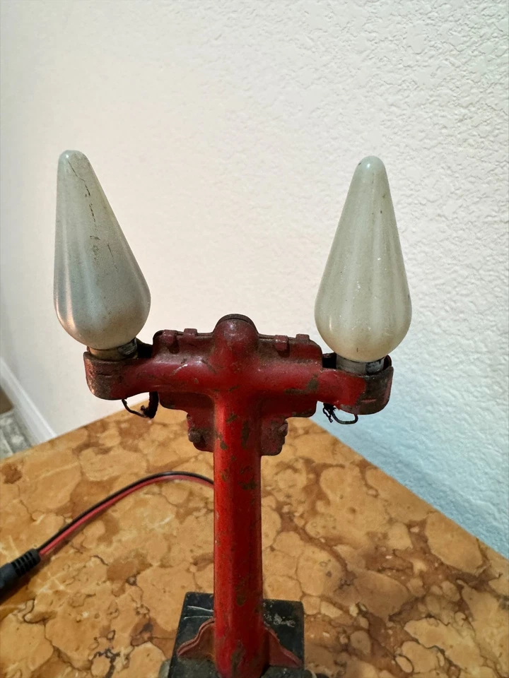 Vintage Red Double Street Lamp Post – O Gauge Model Railroad Accessory 8.5" - Image 3 of 4