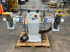 Massiver Hochleistungs-Doppelschleifbock mit Doppelantrieb und Sicherheitssystem