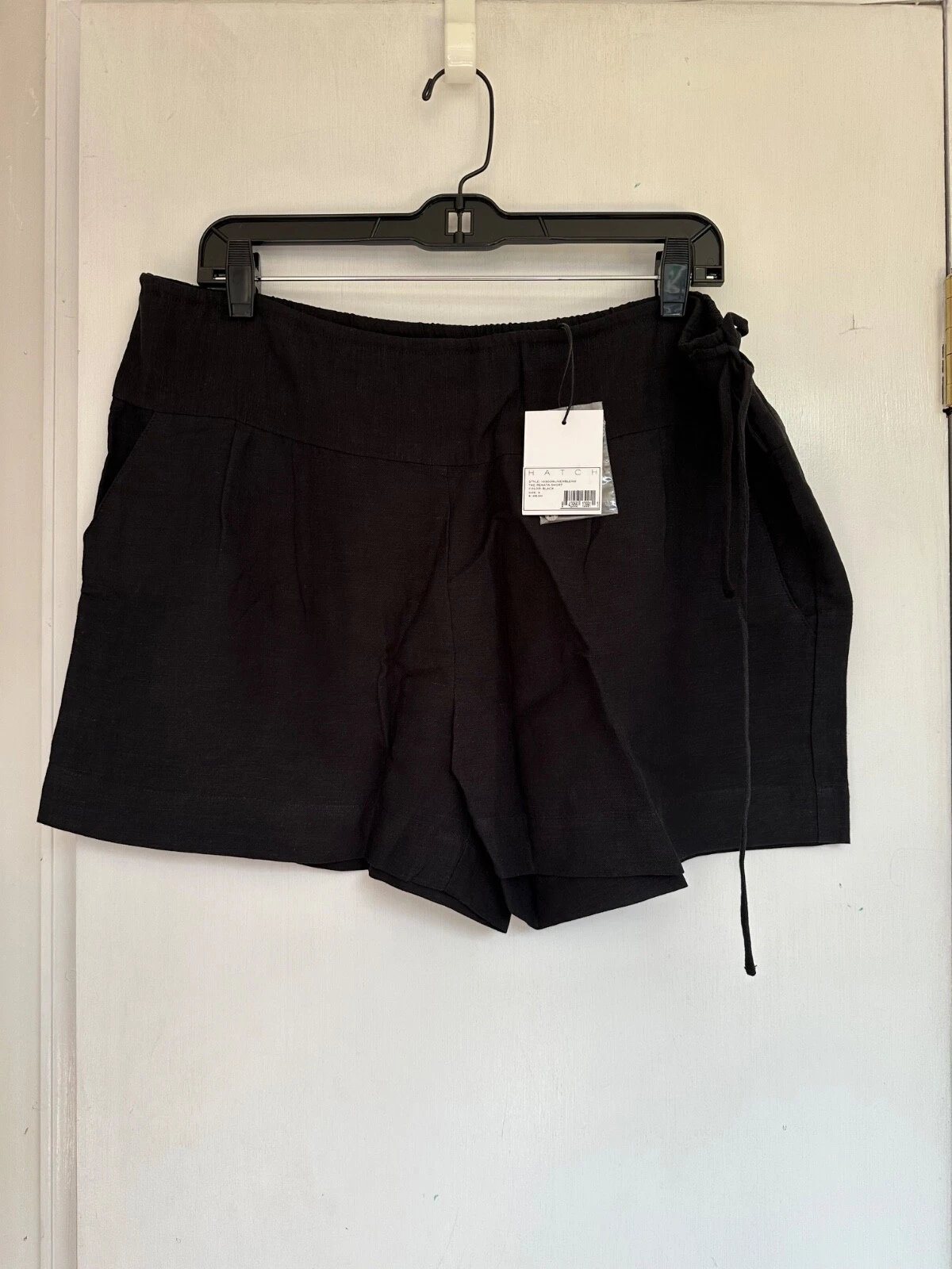 Hatch Maternity Women's THE RENATA SHORT Linen/Viscose Black $138 NEW
Opens in a new window or tab