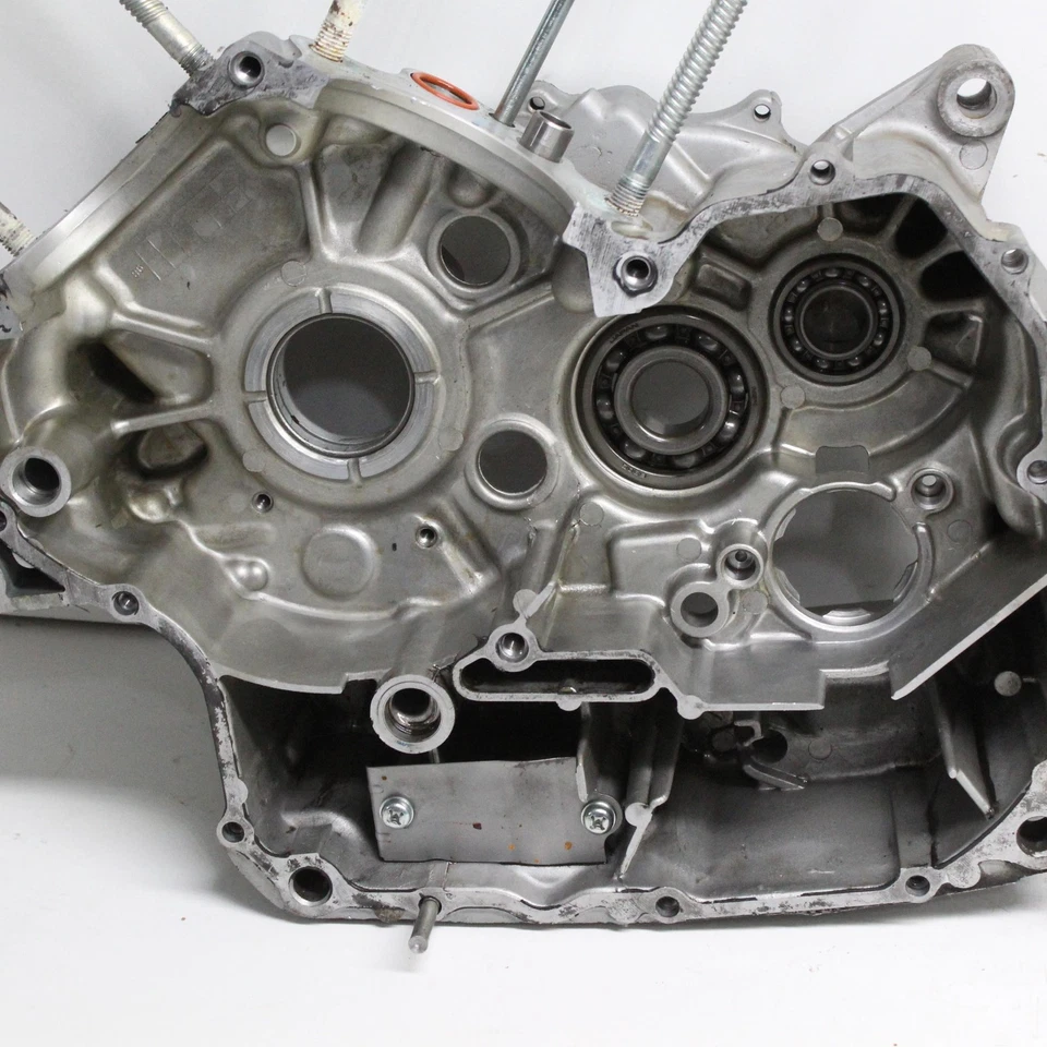 87-97 yamaha virago 535 Right Left Crankcase Crank Case 2GV-15100-04-00 - Image 3 of 4