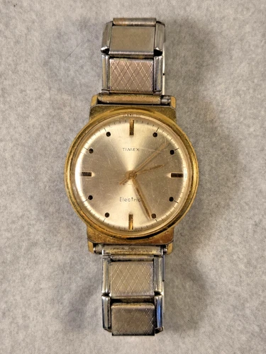 Vintage 1960's Men's 35mm West German Timex Watch, Back-set, New Battery-Working