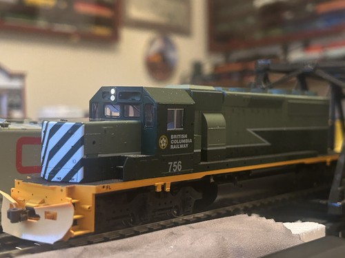 KATO 37-2904 HO EMD SD40-2 Snoot Nose BC Rail Columbia Británica #756 - Nuevo en caja/Abierto | Condition: New: Other (See Details)
