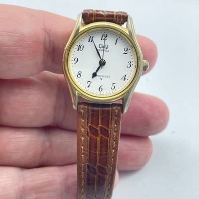 Q&Q Quartz Classic Analog Watch Brown Croc Strap Gold Tone Case Japan READ