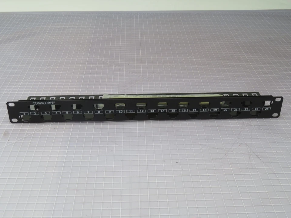 COMMSCOPE 108356312 DENSITY PATCH PANEL T264723 - Image 2 of 4