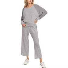 NWOT Heather Gray Soft Loungewear Set. Size Large
