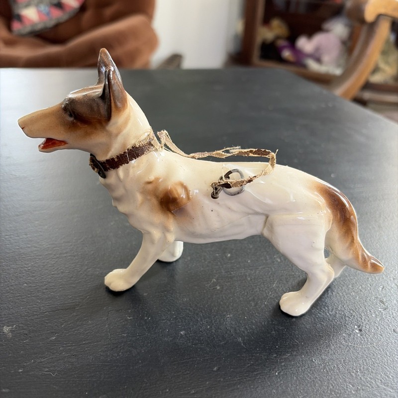 rare ORIGINAL COLLAR & LEASHE German Shepherd Porcelain Dog Japan !!! 7in x 5in