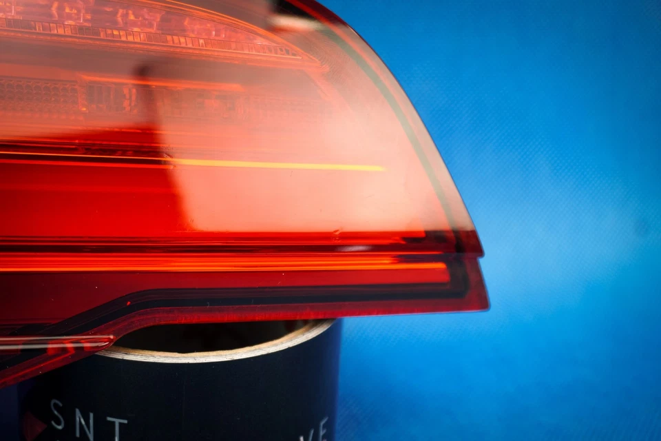 Lampe MATRIX arrière gauche Audi A8 S8 4H Lift 4H0945093K - Photo 3/4