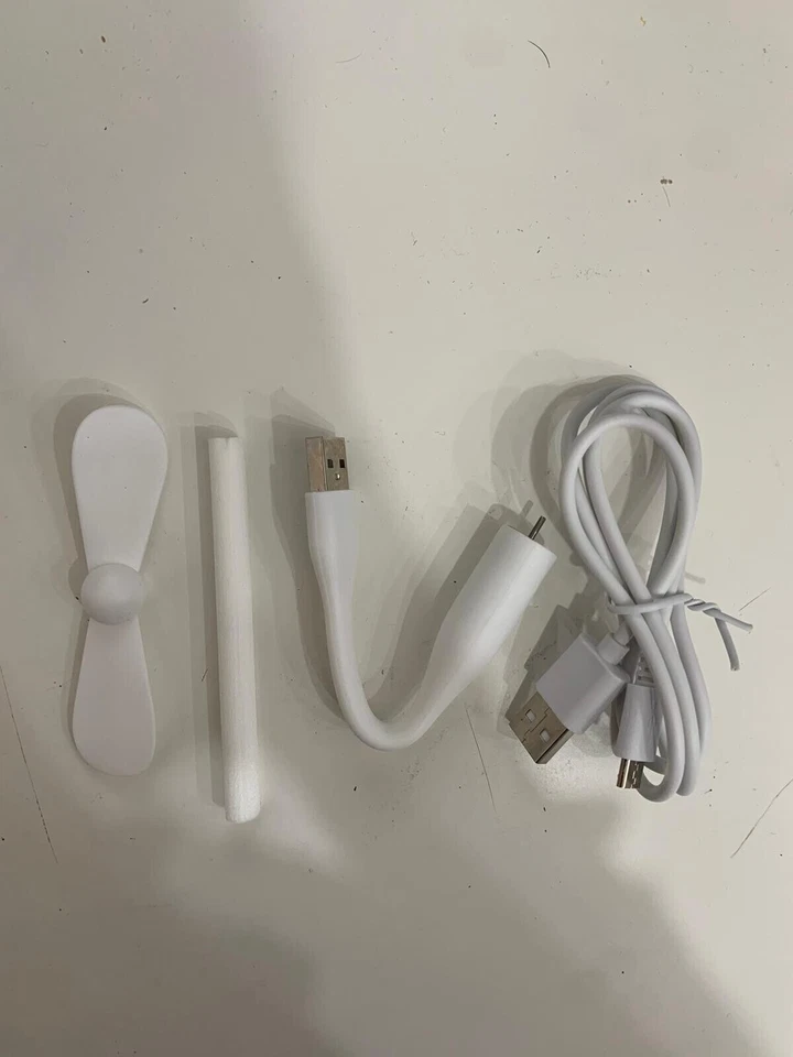 MINI Umidificatore 250ML, Mini Umidificatore da Tavolo ad Ultrasuoni USB - Immagine 3 di 3