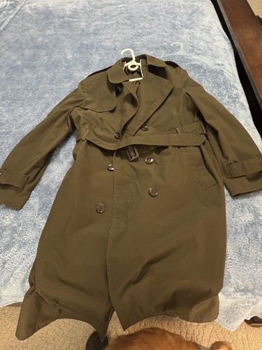 Size 42R Coat, All Weather, Men's Army Green Service Uniform AGSU Trench Coat