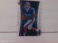MARSHAWN LYNCH  2007 UD TRILOGY FOOTBALL #104  SN 394/399  ROOKIE