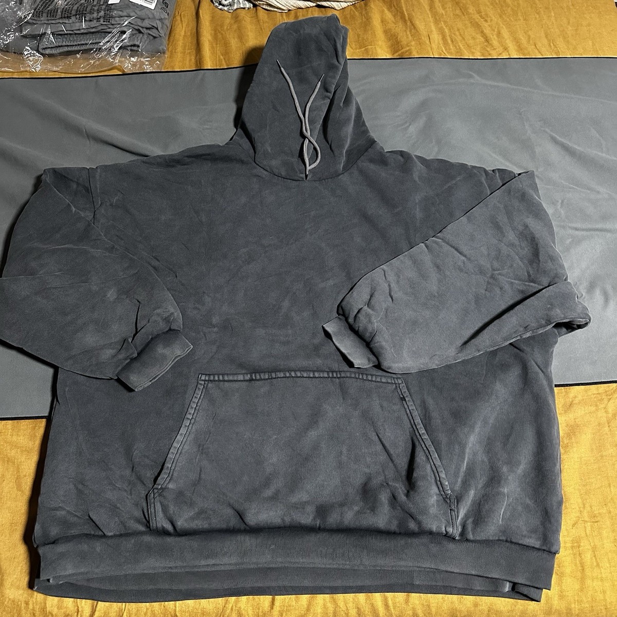 Yeezy hoodie size 1 短丈 入手不可 BRAND NEW YEEZY GAP HOODIE BLACK SIZE SMALL *CONFIRMED ORDER