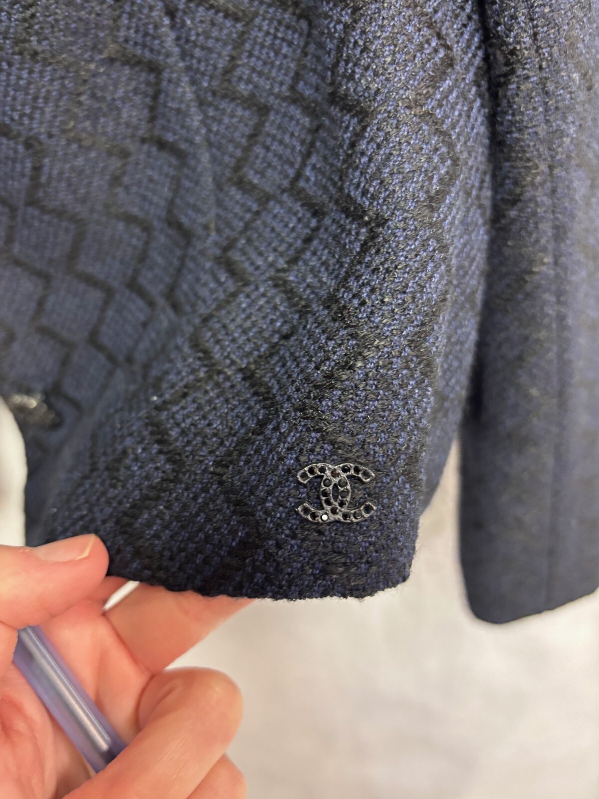 CHANEL Vintage y2K 2002 Navy & Black Basket weave Knit Blazer Jacket Bedazzled image 5