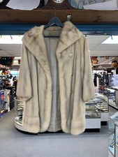 WHITE FUR COAT LEAKAS FURS THREE BUTTONS GLORIA MELET