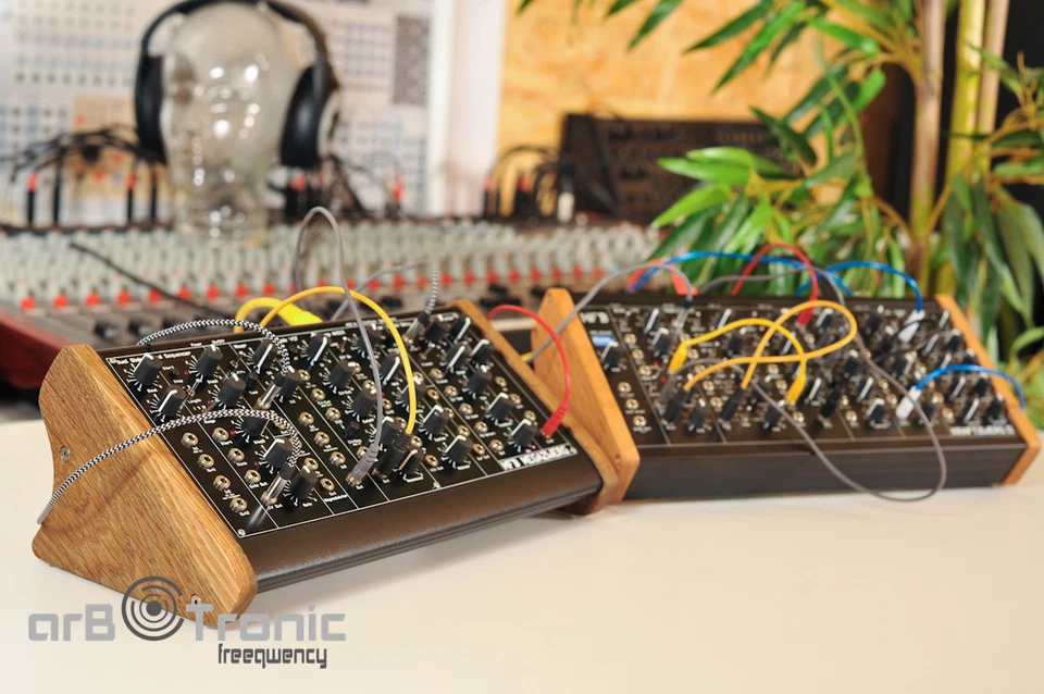 MFB Tanzbär Kraftzwerg 2 Urzwerg Pro Dominion Seitenteil Wooden Side Panel Stand - Bild 4 von 4