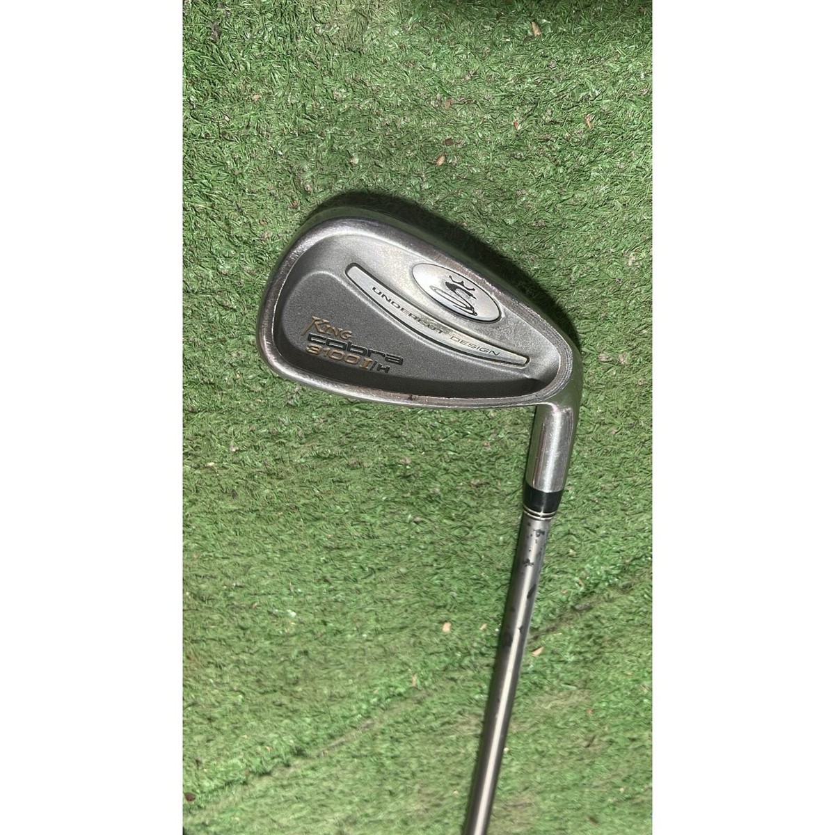コブラのクラブです King Cobra 3100 I/H Undercut Shaft Aldila R Flex 36