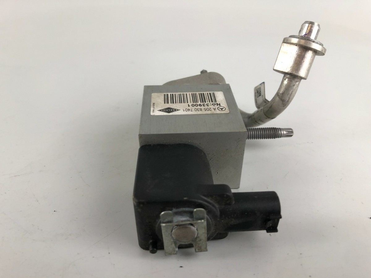 Mercedes Benz C Class W205 AC Air Conditioning Expansion Valve  