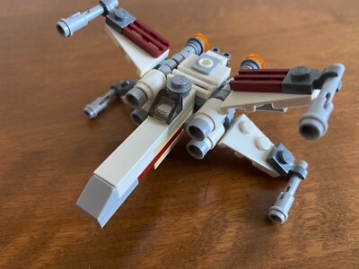 LEGO Set: 30051 X-Wing Fighter Polybag 100% Complete WI/NB Retired
