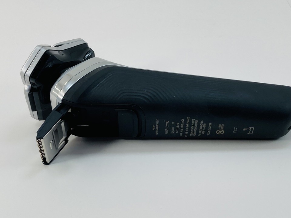 Philips Norelco 9500 Rechargeable Wet & Dry Electric Shaver with Quick