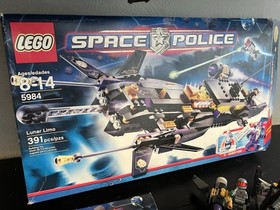 LEGO 5984 Space Police Lunar Limo 100% Complete with Instructions