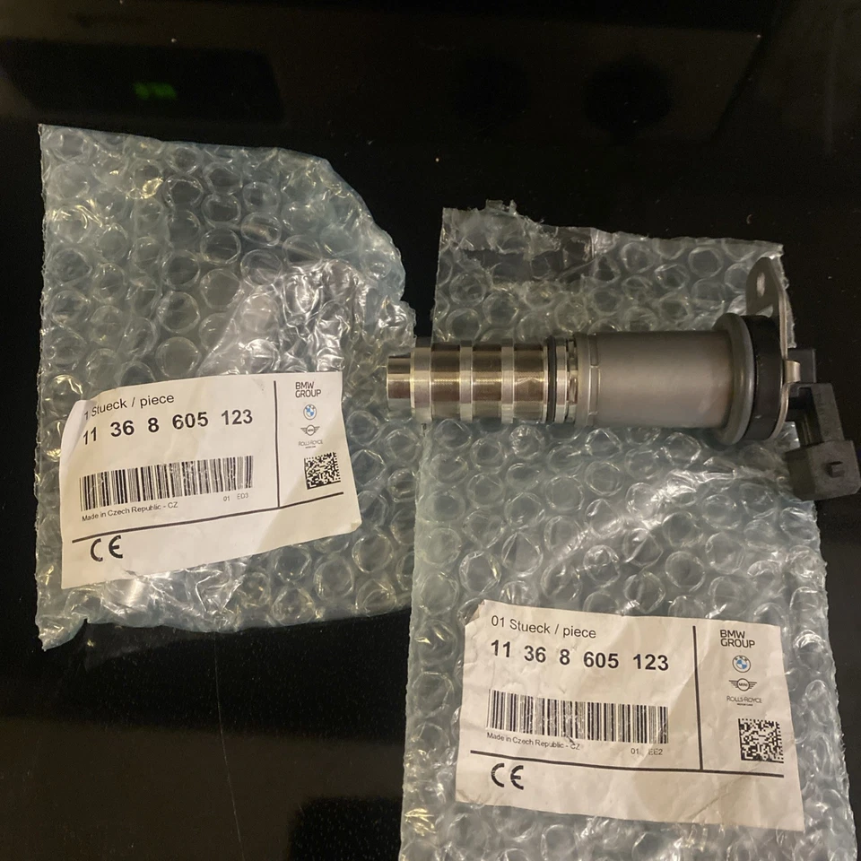 2x BMW VVT Solenoid 11368605123 - Image 2 of 2