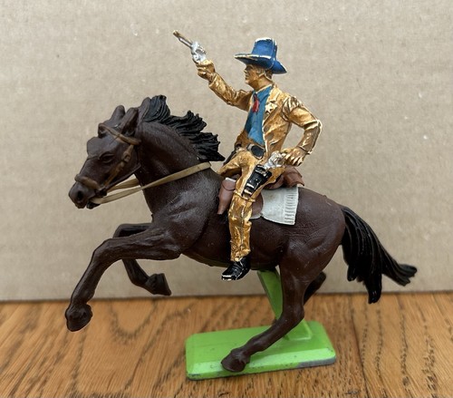 BRITIANS DEETAIL COWBOY SHERIFF ON HORSEBACK - 1972 - Picture 2 of 3