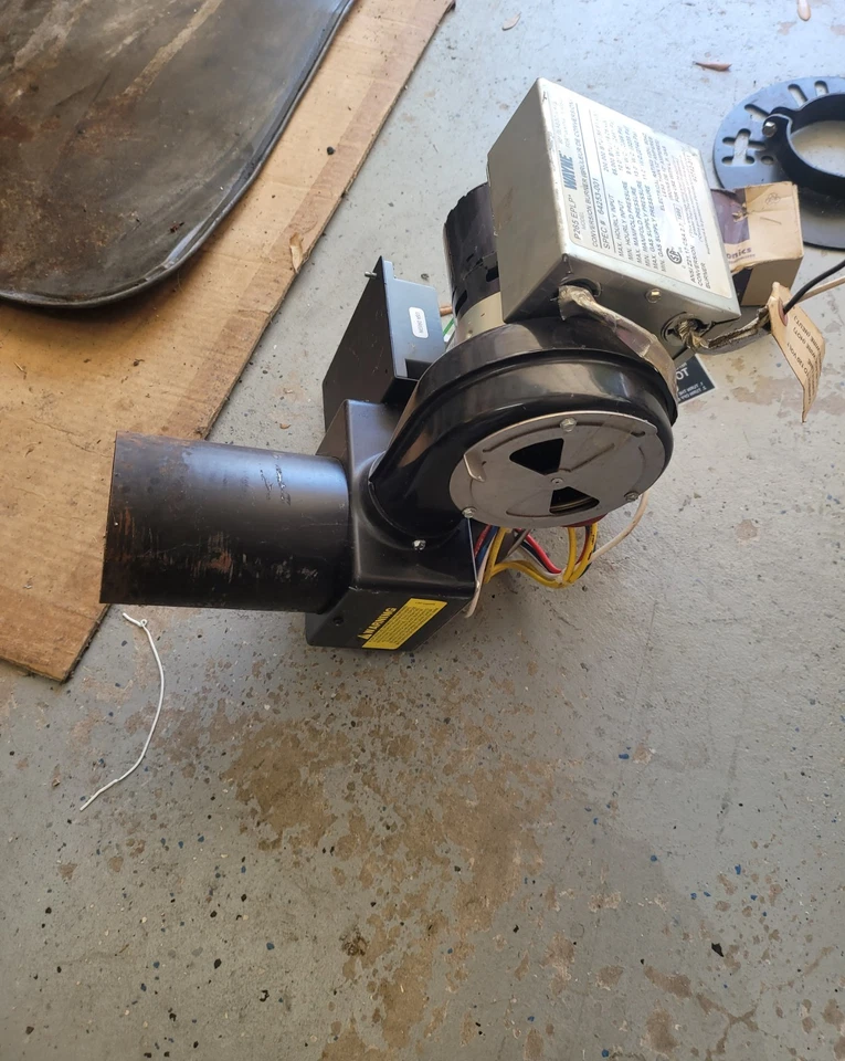 Quemador de gas para caldera Wayne Combustion P265F-BB-DIN-E (65.000-200.000 BTU) con 8,25" Foto 4 de 4