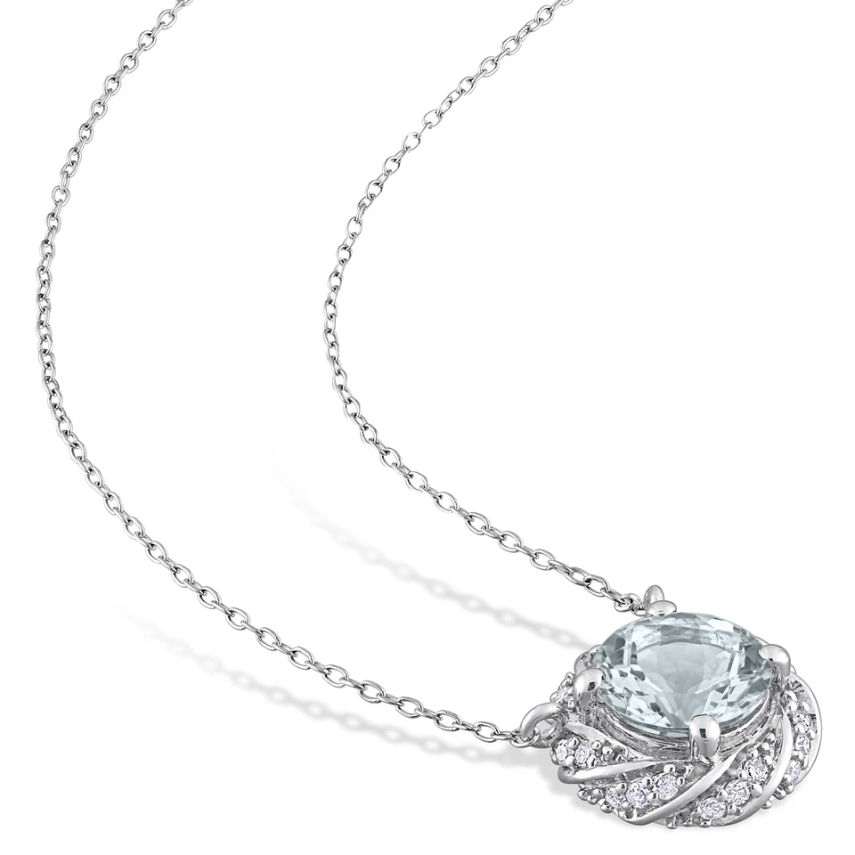 Juego de collar y pendientes Amour de oro blanco de 10 quilates con halo de diamantes y aguamarina Foto 3 de 4