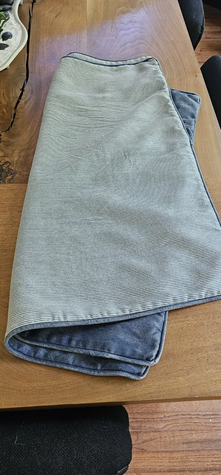 Par de almohadas de 30 pulgadas de mezclilla a rayas finas Ralph Lauren de colección Foto 2 de 4