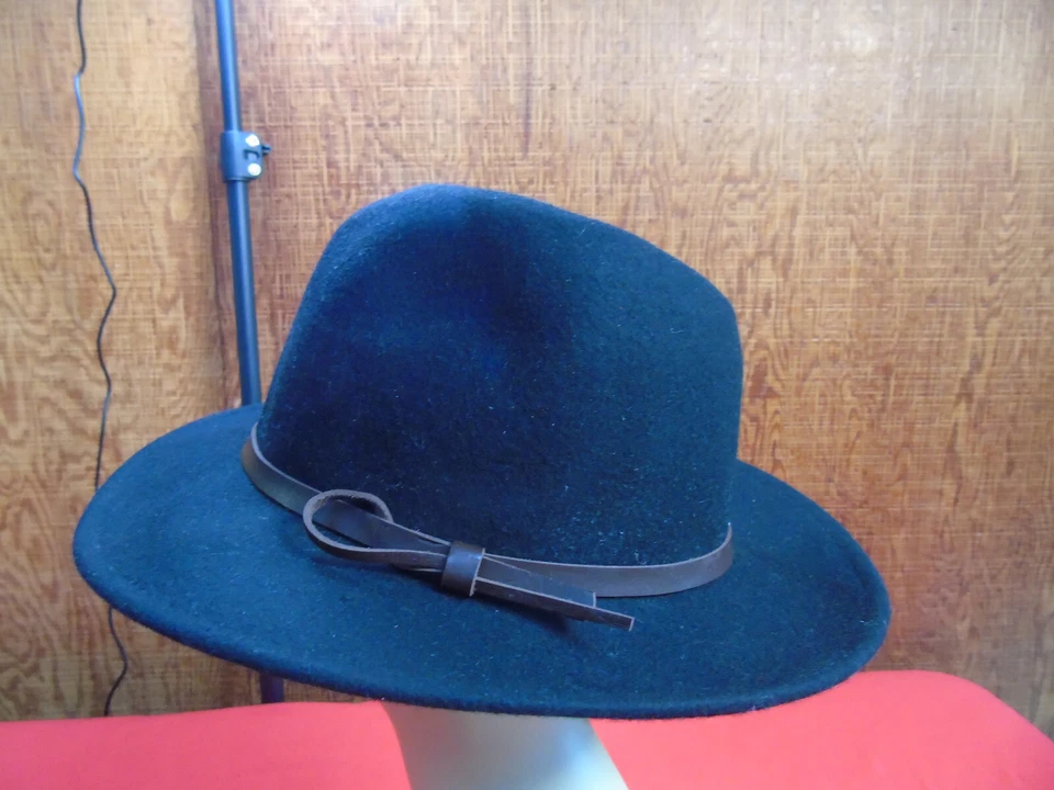 Sombrero de Panamá D&Y de fieltro de lana negro con banda de cuero talla única para la mayoría Foto 2 de 4