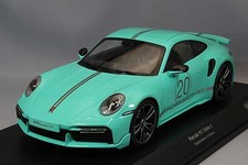 Minichamps 155069175 1/18 PORSCHE 911 992 TURBO S COUPE SPORT DESIGN 2021 GREEN