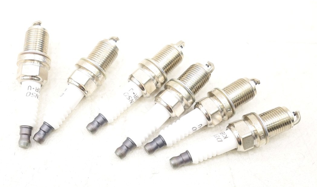 NEW OEM Spark Plugs Set of 6 9091901176 for Toyota Lexus 1989-2006