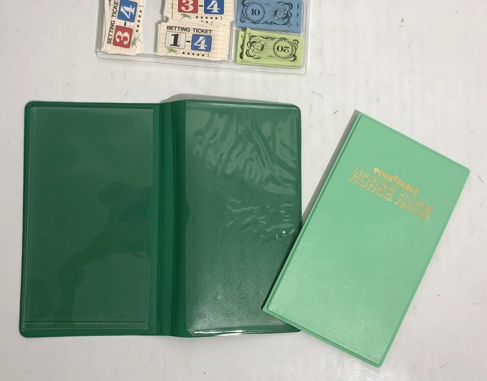 Pocketable Horse Racing Game By Syu Creations Japan 1990s Rare Travel Game - Image 4 of 4