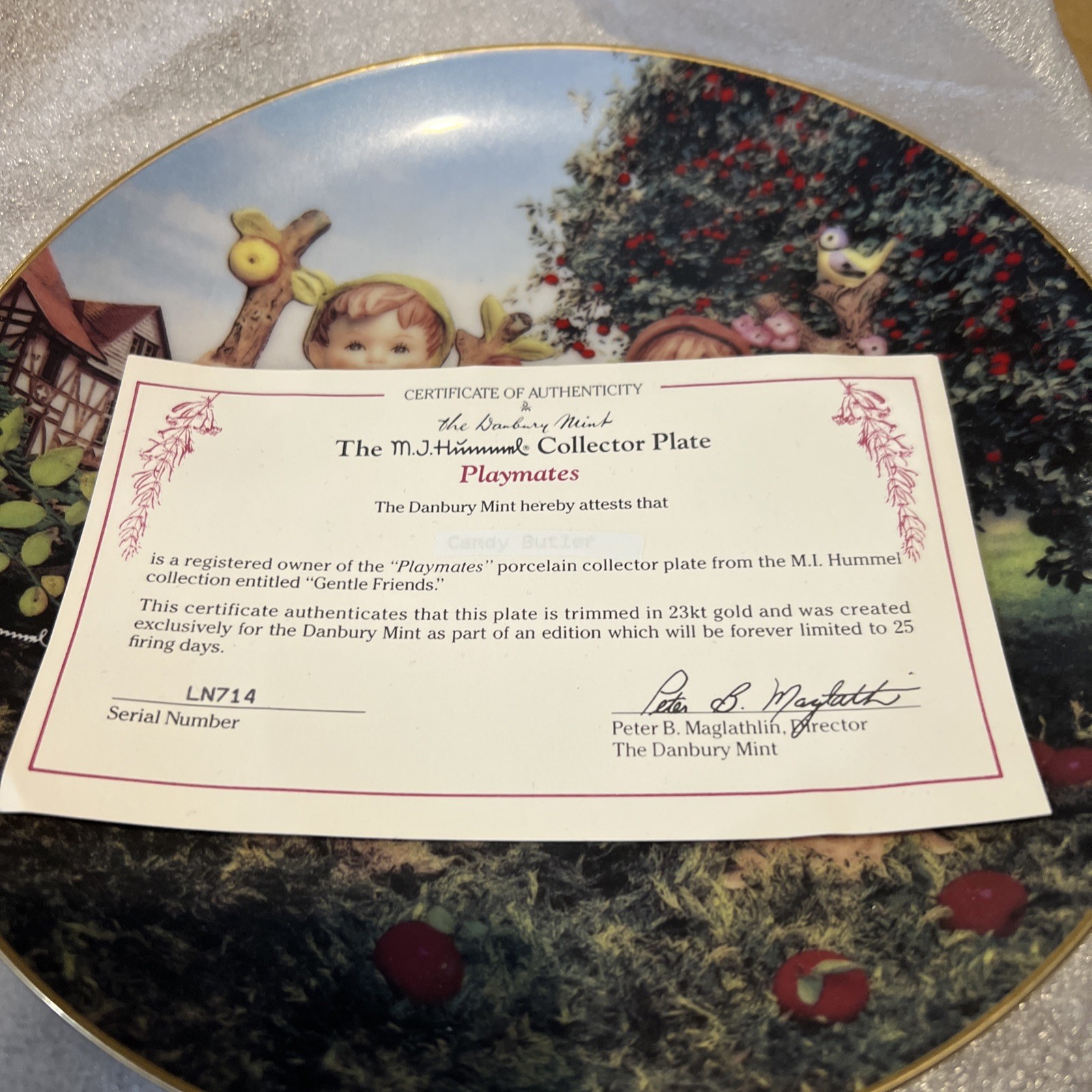 MJ Hummel Apple Tree Boy & Girl The MI Hummel Plate Collection Little Companions