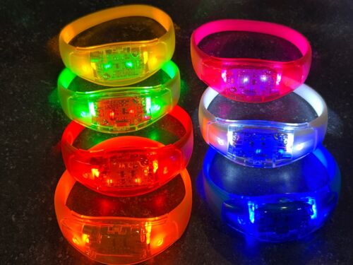 GLOW LED BRACELET BATTERY Light-up running cycling night Safety Party Halloween - Afbeelding 1 van 32