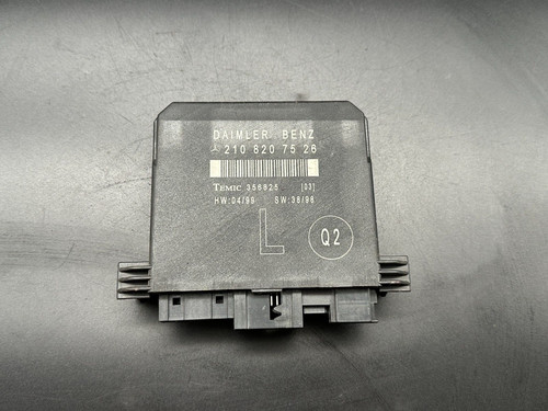 Mercedes-Benz W202 C220 Steuergerät Türsteuergerät 2108207526 vorne links F614