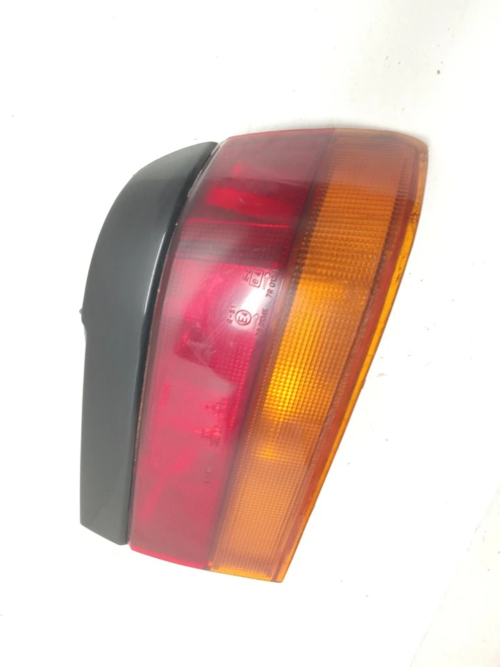 1992 年鹰夏季后座右乘客侧尾灯原始设备制造商,166-58890R — 第 2/4 张图片